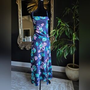ASTR the Label Navy Floral Slip Maxi Dress - Blue & Pink Blooms NWT sz Small